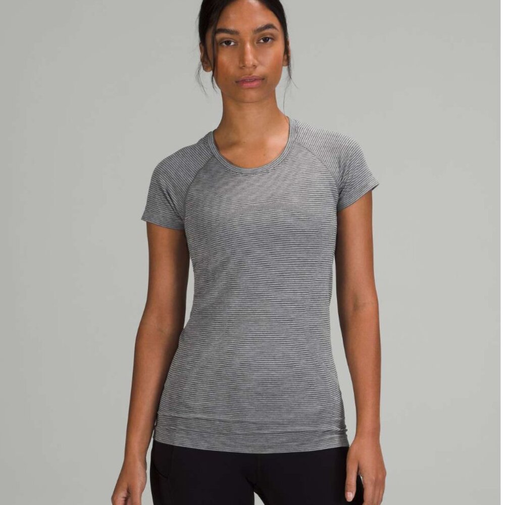Lululemon Swiftly Tech Short Sleeve Shirt 2.0 Tetra Stripe Asphalt Grey / Black